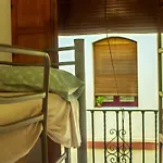 Comfortable Apartment In Seville 65 M² With Balcony