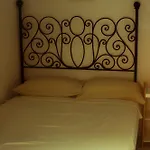 Comfortable Apartment In Seville 65 M² With Balcony